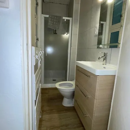 N•2 Avec Patio En Plein Coeur De La Apartamento